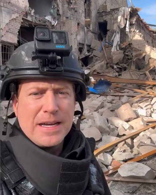 Dramatic first-person footage of aid worker running from Putin’s drones