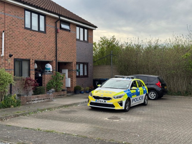 A man has been arrested following the death of a 58-year-old woman at a residential property in Towpath Way, Croydon, early this morning. The Metropolitan Police were called by the London Ambulance Service at 4:55am on Saturday, April 12, after the woman was reported to be unresponsive. Despite the efforts of emergency responders, she was pronounced dead at the scene. A 57-year-old man, believed to be known to the woman, was arrested in connection with her death and is currently in police custody. Investigation Underway In a statement, a spokesperson for the Metropolitan Police said: ???An investigation has been launched following the death of a 58-year-old woman at a residential property in Croydon. Despite the best efforts of emergency services, she was sadly pronounced dead at the scene. ???A 57-year-old man has been arrested in connection with her death and remains in police custody. It is believed the two parties are known to each other. Her next of kin have been informed and are being supported by specialist officers. The investigation continues.??? The home has been cordoned off as detectives carry out forensic examinations, and officers continue to make door-to-door enquiries in the Thornton Heath area. Community Reaction Local residents expressed shock over the incident, describing the area as generally quiet and close-knit. ???You don???t expect to wake up to news like this,??? one neighbour who spoke to UKMIP. ???It???s heartbreaking.??? Police are urging anyone with information that could assist their enquiries to contact them via 101, quoting reference number for the incident, or to submit information anonymously via Crimestoppers on 0800 555 111.