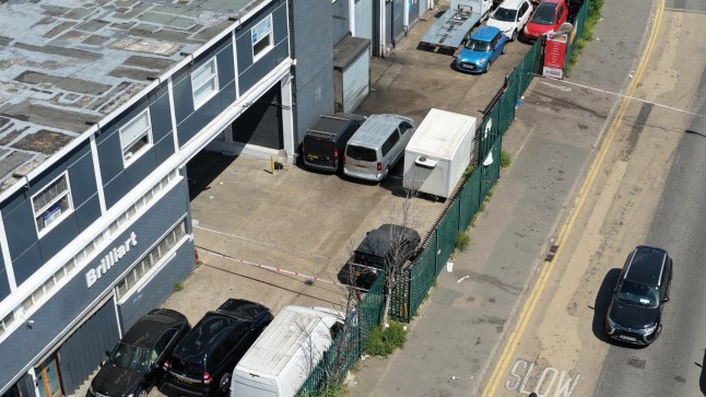 Police have launched an urgent investigation after five people were seriously injured in a stabbing attack during an event in Thamesmead, southeast London, in the early hours of Saturday morning. Incident on Nathan Way Emergency services were called to Nathan Way, SE28, at 04:19am on Saturday, 17 May, following reports of multiple people injured. Officers from the Metropolitan Police and crews from the London Ambulance Service attended the scene and discovered five individuals suffering from stab wounds. Five People Hospitalised After Mass Stabbing At Thamesmead Event All five victims were transported to hospital, where their injuries are currently being assessed. Their conditions have not yet been confirmed. Five People Hospitalised After Mass Stabbing At Thamesmead Event Cordon in Place as Enquiries Continue A police cordon remains in place at the scene, with forensic teams conducting a thorough search of the area. The Met confirmed that enquiries are ongoing to determine the full circumstances of the attack. The motive behind the incident and whether it was gang-related or a targeted attack is not yet clear. Appeal for Information Police are urging anyone who may have witnessed the incident or who has any information to come forward. Call 101 or contact @MetCC on X quoting reference 1106/17APRIL25 To remain anonymous, contact Crimestoppers on 0800 555 111 A spokesperson for the Metropolitan Police said: ???We are working to establish the sequence of events that led to these serious injuries. We are asking the public for help ??? if you saw or heard anything suspicious in the area around Nathan Way in the early hours, please contact us immediately.??? Knife Crime Crisis in London This incident is the latest in a series of violent assaults in the capital, amid growing concern over knife crime. According to the Office for National Statistics, knife-related offences in London rose by 7% in the year ending March 2024. Community leaders have cal