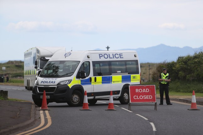 Teenager dies after disturbance at Irvine Beach, in North Ayrshire. 18th May 2025 Picture -Police officers at the scene. Photographer - Stephen Gibson /Buchanan Photos ? 2025UK