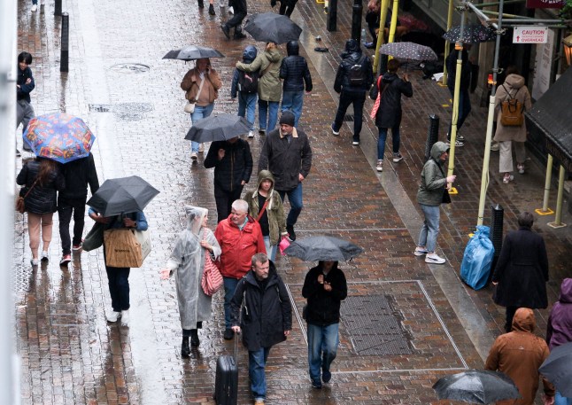 Mandatory Credit: Photo by Matthew Chattle/Shutterstock (15346917c) Seasonal weather: steady rain in London. Seasonal weather, UK. - 7 Jun 2025.