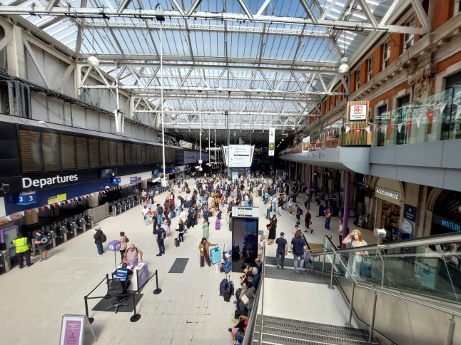 London Waterloo - 'do not travel' warning issued 21 July 2025