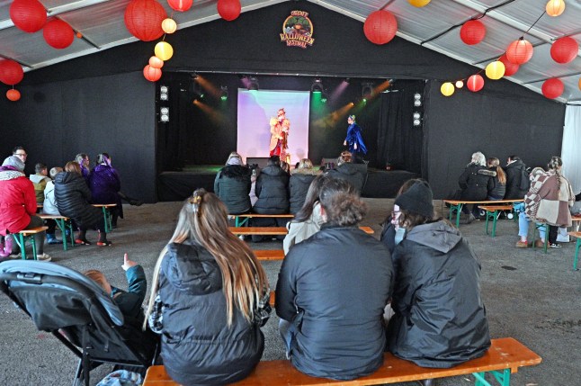 ***REACH SITES MAY HAVE TO PAY - PLEASE CHECK****** Cardiff Halloween Festival, where people take the Ghost Ship from mermaid Quay to the spooky Halloween Island. There is plenty to see. There is a spooky theatre show.