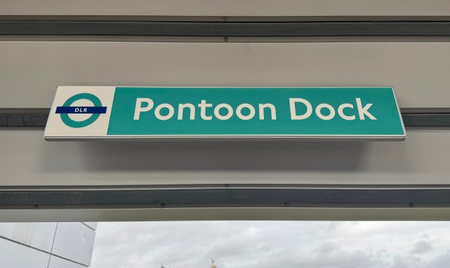 Pontoon Dock DLR station sign