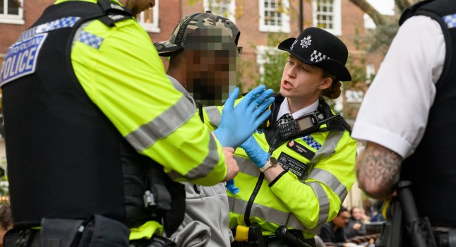 FOR METRO 2025-11-06, London UK: Police Constable Amy Cray patrols the West End today as part of the Metropolitan Police?s Operation Baselife