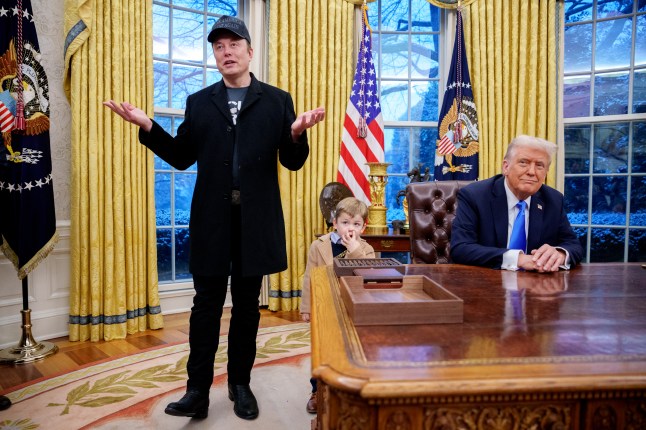 Elon Musk speaks in the Oval Office with Trump