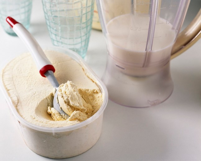 Making a scoop of ice cream